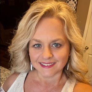 Meet your Posher, Annette